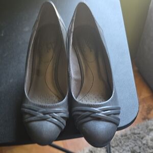 Elegant Gray Women's Shoes